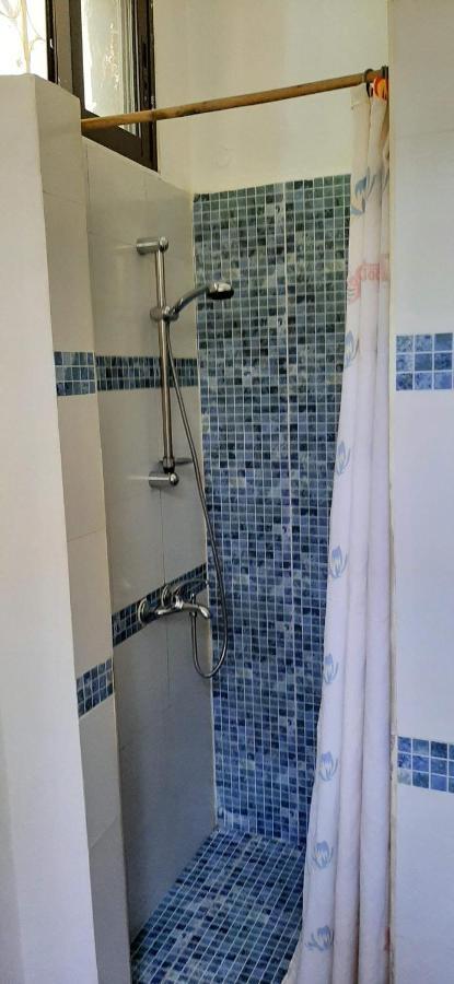 Busy Bee Apartments Кололи Экстерьер фото